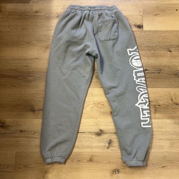 3 YoungLa Jogger Bundle - Picture 5 of 8